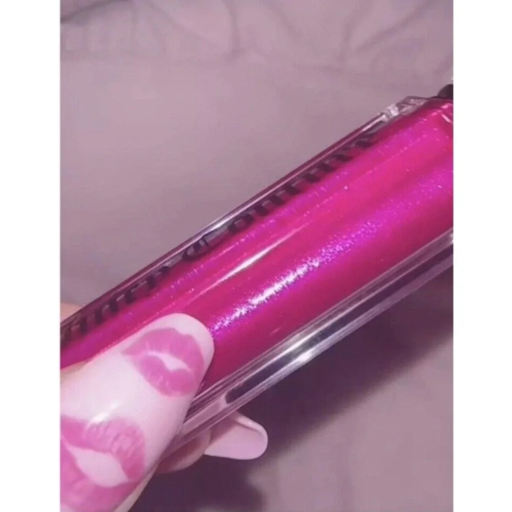 Juicy Couture Metallic Lip Lacquer 0.17 fl oz / 5 ml 01 Femme Metale Magenta NEW